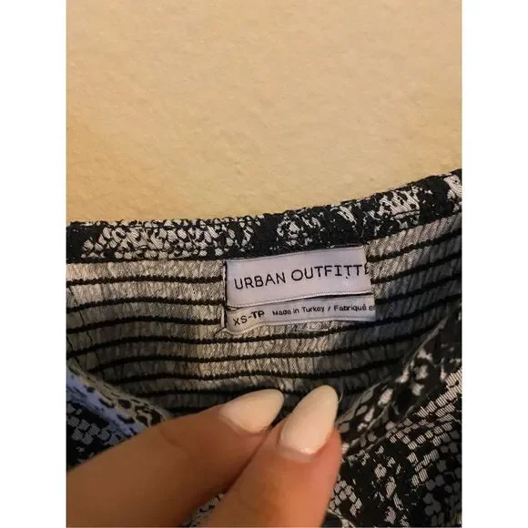 Urban Outfitters top   - Picture 4 of 5